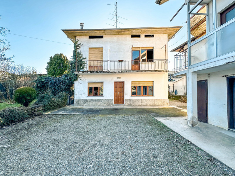 Immagine 3 di Casa indipendente in vendita  in via biella 19 a Gattinara