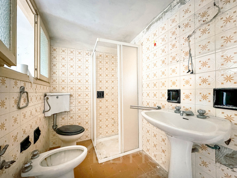 Immagine 25 di Casa indipendente in vendita  in via biella 19 a Gattinara