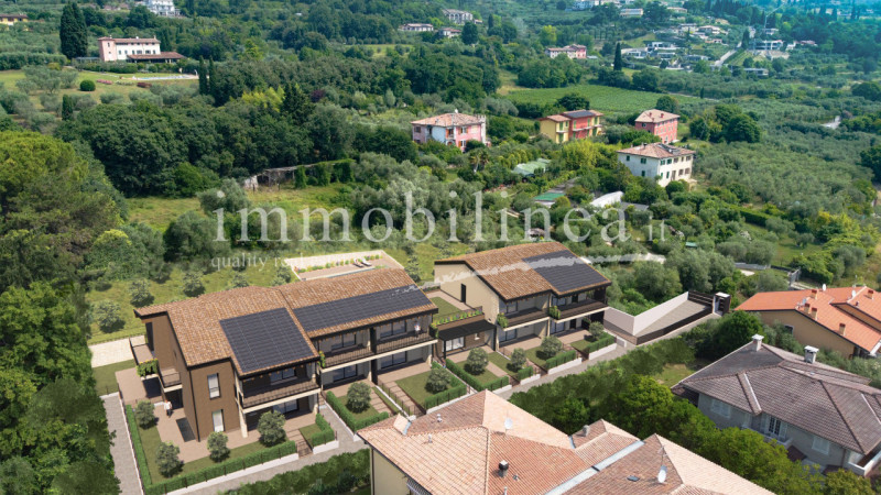 Immagine 4 di Appartamento in vendita  in via Cimabue a Garda
