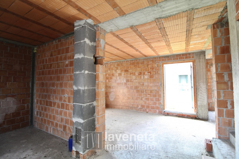 Immagine 1 di Casa bifamiliare in vendita  in via vanzan a San Donà Di Piave