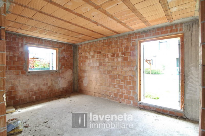 Immagine 2 di Casa bifamiliare in vendita  in via vanzan a San Donà Di Piave