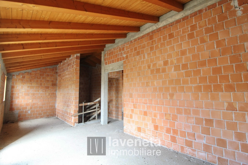 Immagine 15 di Casa bifamiliare in vendita  in via vanzan a San Donà Di Piave
