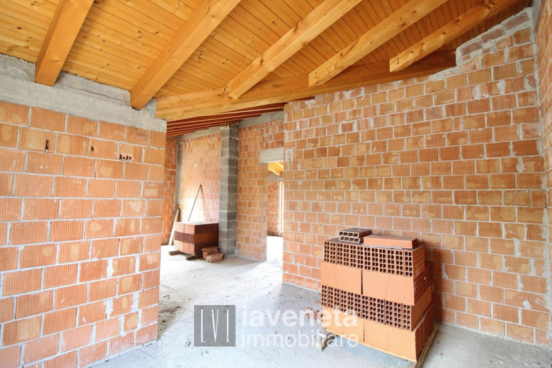 Immagine 19 di Casa bifamiliare in vendita  in via vanzan a San Donà Di Piave