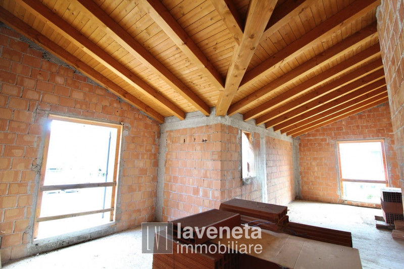 Immagine 21 di Casa bifamiliare in vendita  in via vanzan a San Donà Di Piave