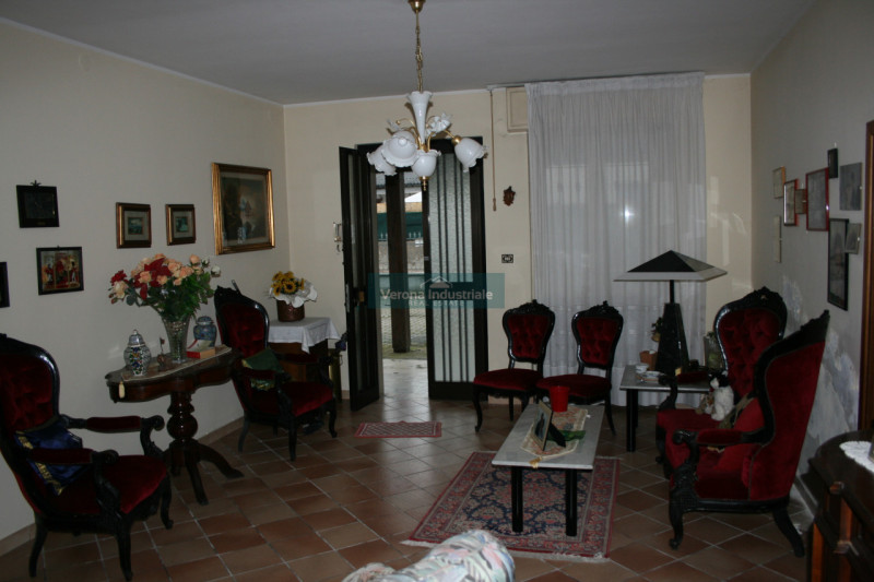 Immagine 12 di Casa bifamiliare in vendita  in Via Europa 14 a Nogarole Rocca