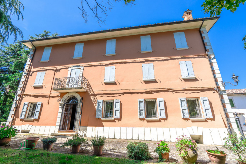 Immagine 3 di Villa in vendita  in Via Lagune a Sasso Marconi