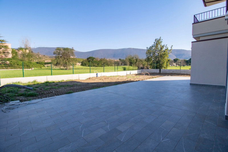 Immagine 2 di Appartamento in vendita  a Prato