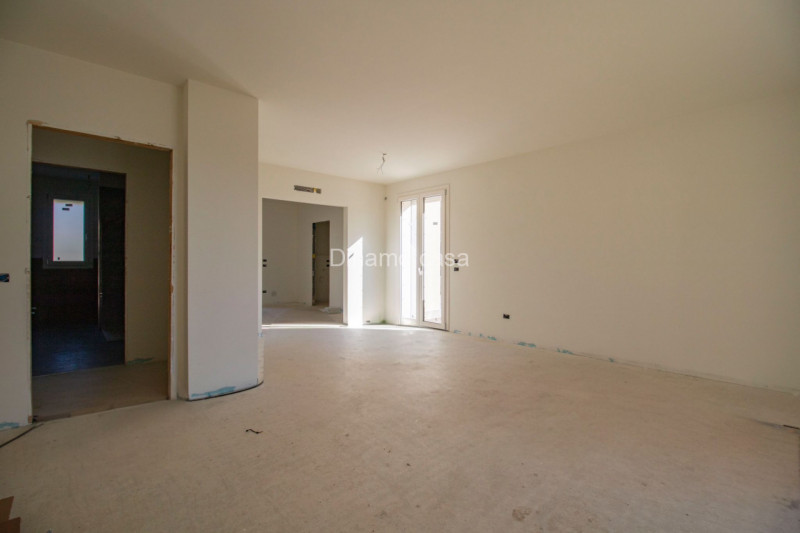 Immagine 5 di Appartamento in vendita  a Prato