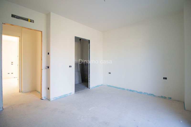 Immagine 11 di Appartamento in vendita  a Prato