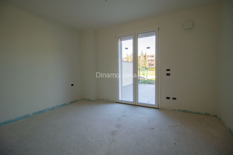 Immagine 16 di Appartamento in vendita  a Prato