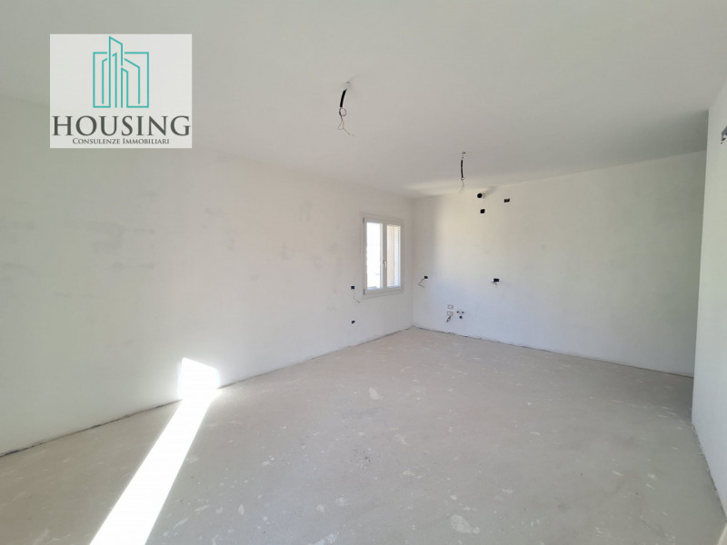 Immagine 18 di Attico in vendita  in via petrarca a Abano Terme