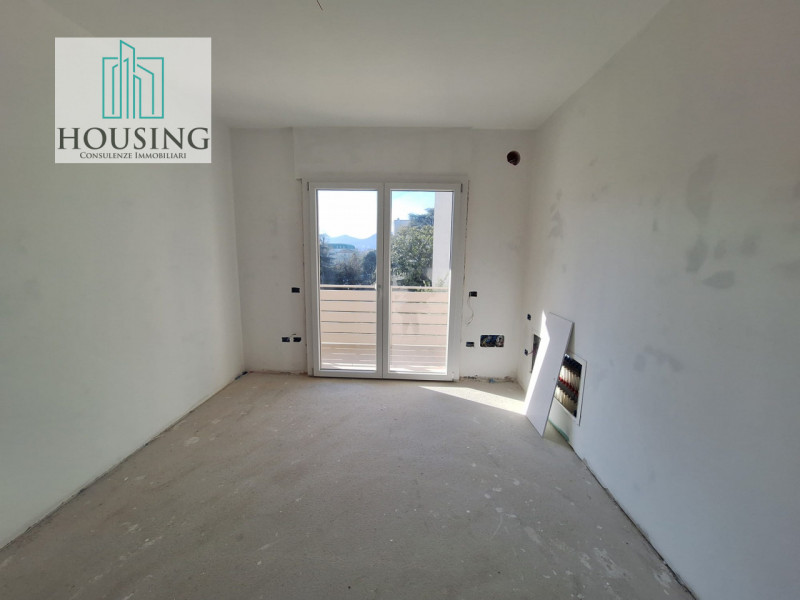 Immagine 27 di Attico in vendita  in via petrarca a Abano Terme