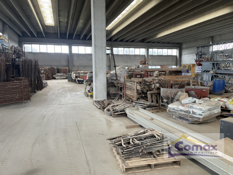 Immagine 4 di Capannone industriale in vendita  in Via Albettoniera a Rovolon