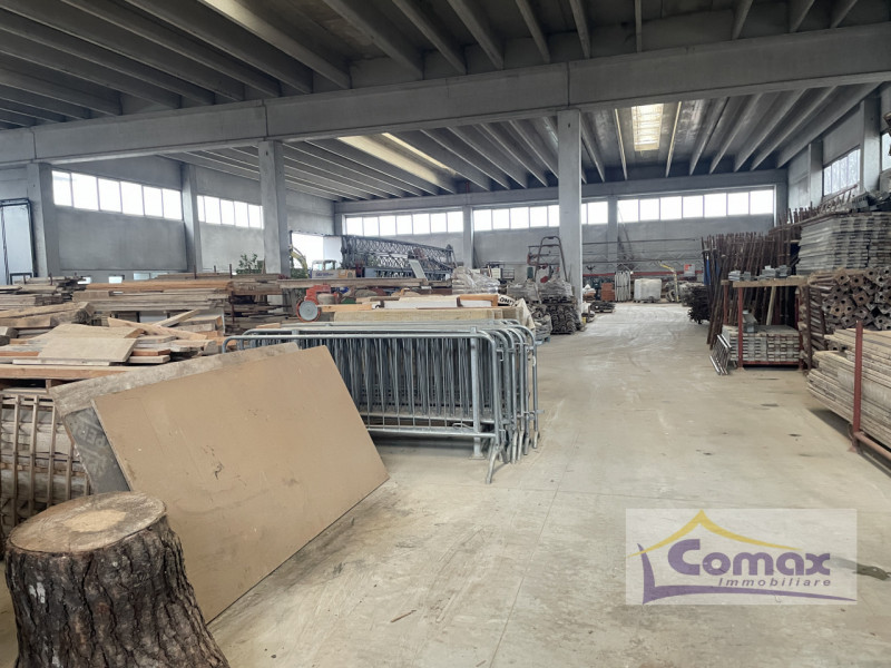 Immagine 5 di Capannone industriale in vendita  in Via Albettoniera a Rovolon