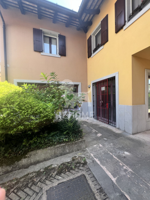 Immagine 2 di Ufficio in vendita  in P.zza Garibaldi  33/4 Tricesimo a Tricesimo