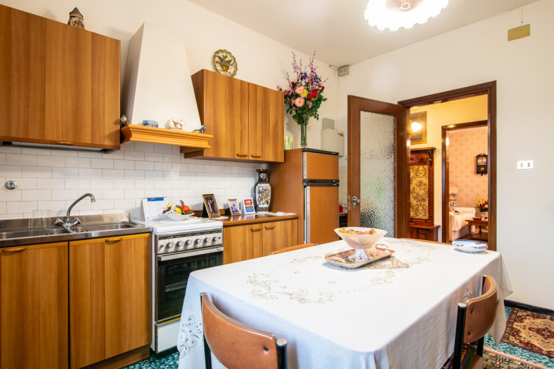 Immagine 9 di Casa indipendente in vendita  in Via dei Tigli a Abano Terme