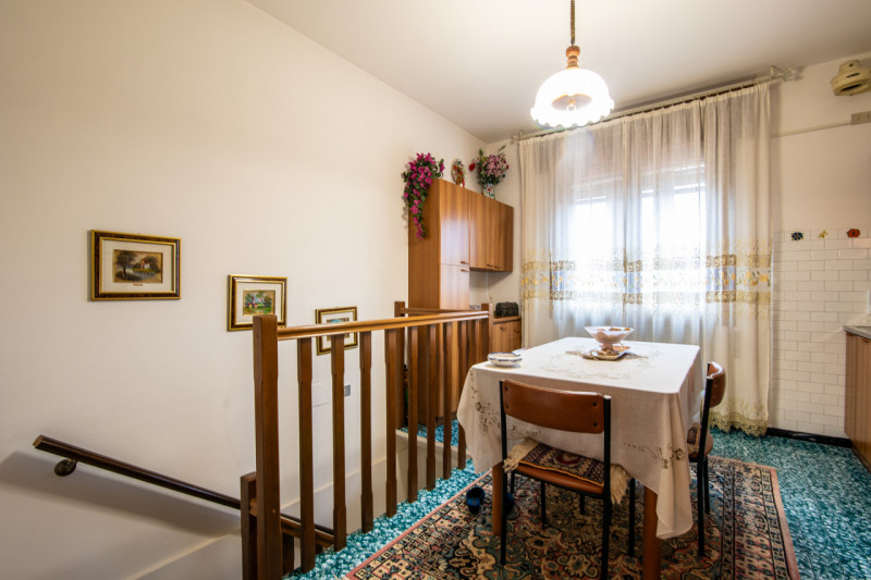 Immagine 10 di Casa indipendente in vendita  in Via dei Tigli a Abano Terme