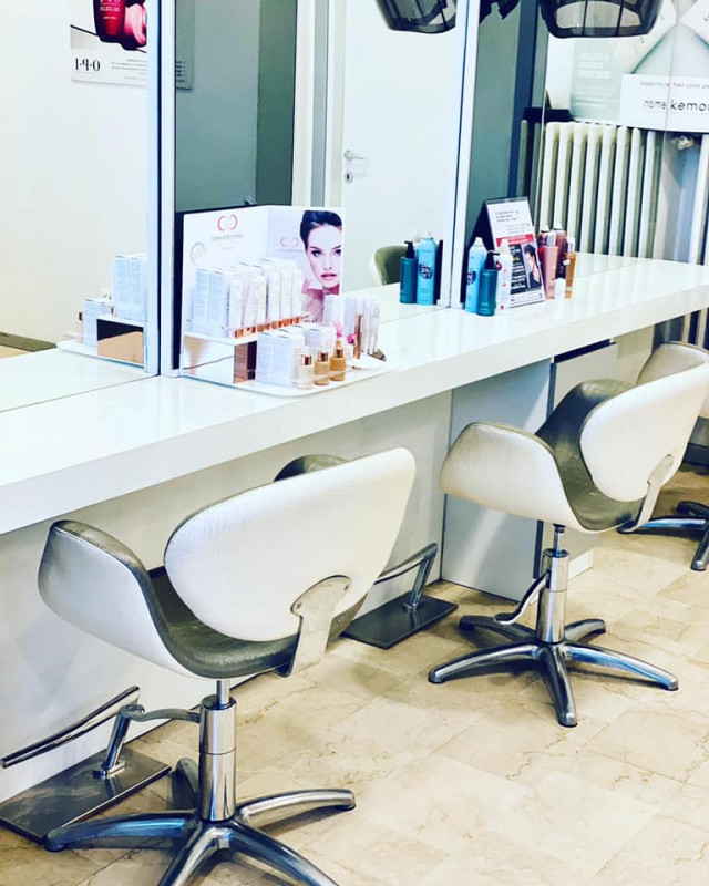 Immagine 1 di Attività commerciale in vendita  in via carducci a Castenedolo