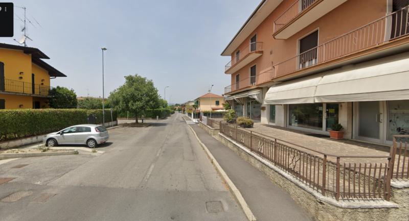 Immagine 9 di Attività commerciale in vendita  in via carducci a Castenedolo