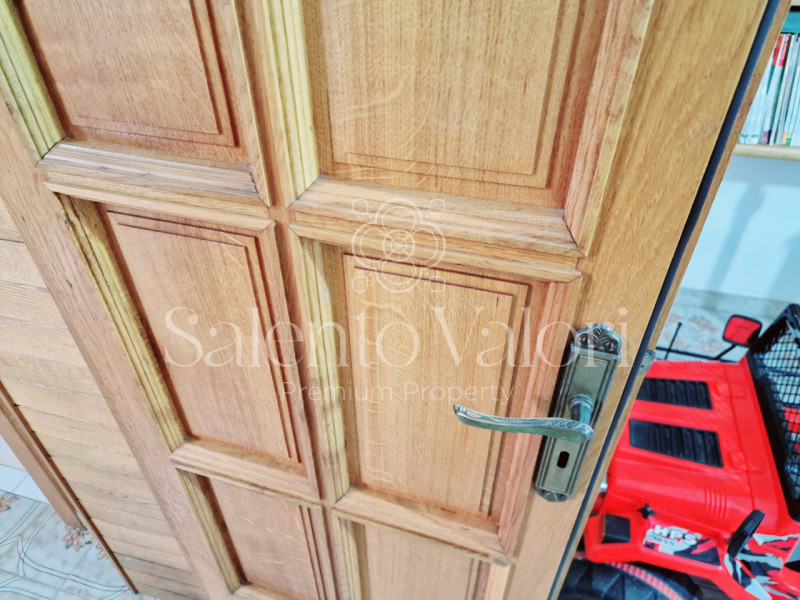 Immagine 31 di Villa in vendita  in Via Provinciale Tuglie 13 a Parabita