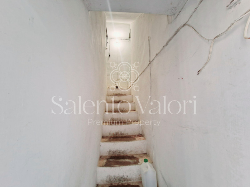 Immagine 37 di Villa in vendita  in Via Provinciale Tuglie 13 a Parabita