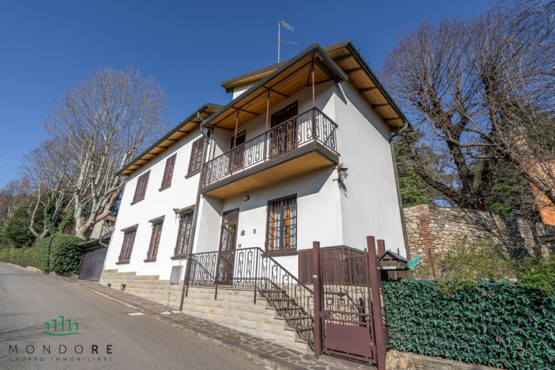 Immagine 2 di Casa indipendente in vendita  in via dell'orologio a Sasso Marconi