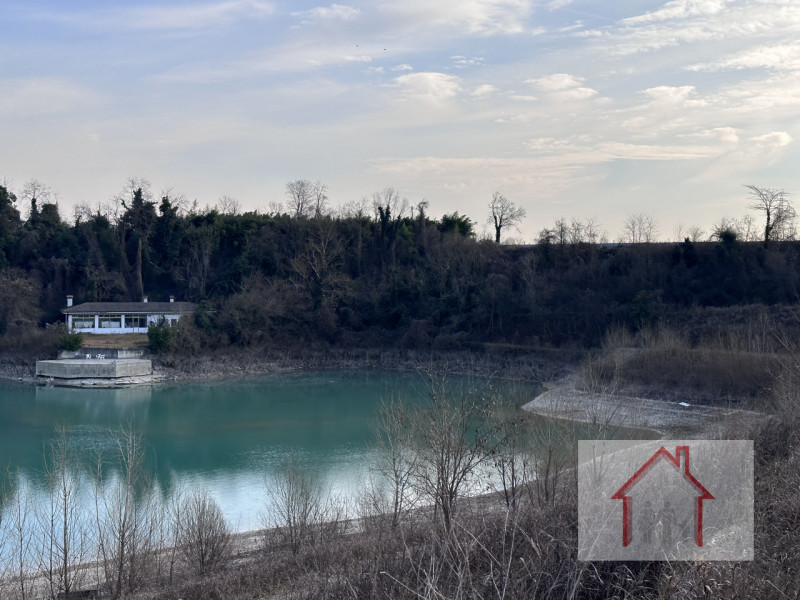 Immagine 1 di Terreno in vendita  a Villorba
