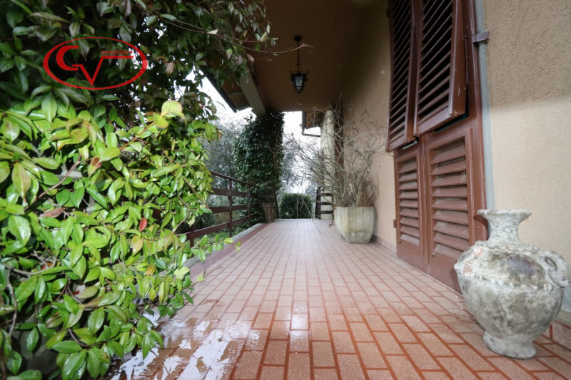 Immagine 8 di Villa in vendita  in gaville a Figline E Incisa Valdarno