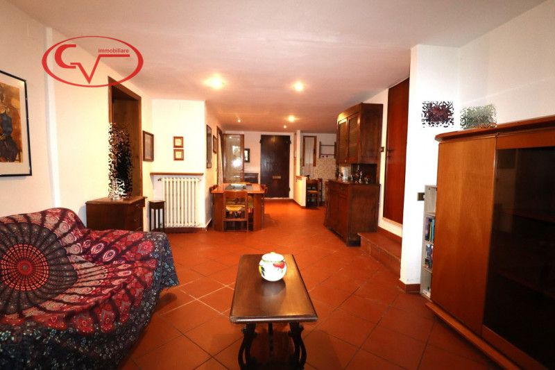 Immagine 11 di Villa in vendita  in gaville a Figline E Incisa Valdarno