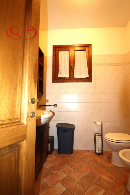 Immagine 13 di Villa in vendita  in gaville a Figline E Incisa Valdarno