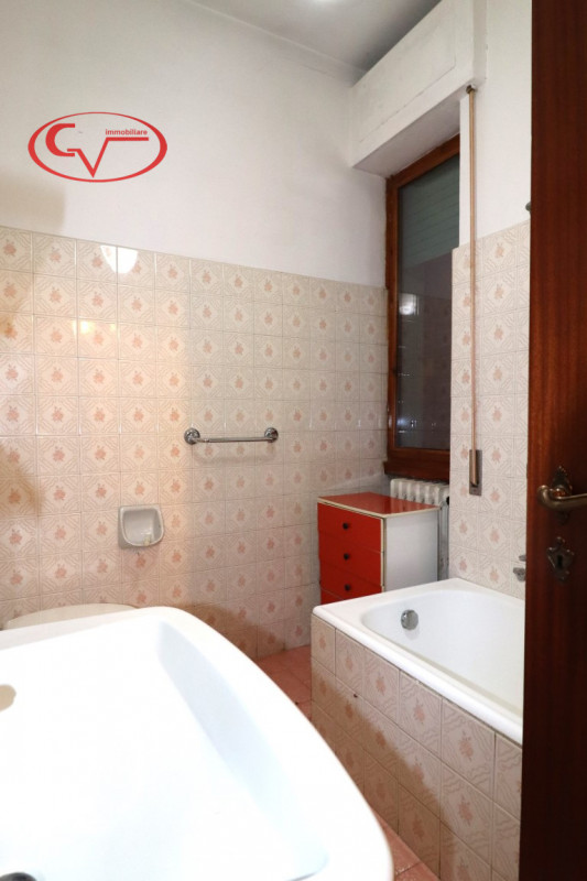 Immagine 42 di Villa in vendita  in gaville a Figline E Incisa Valdarno