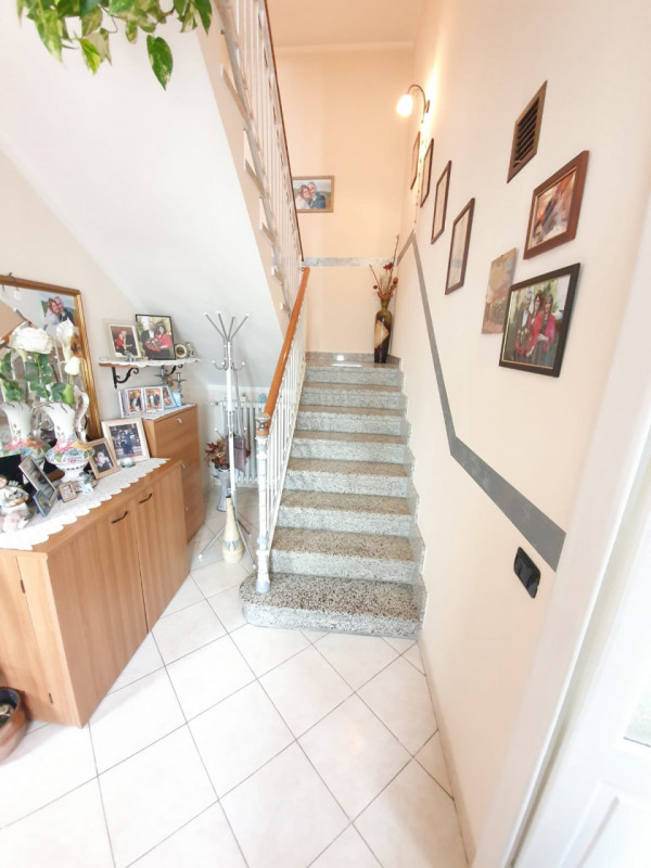 Immagine 12 di Villa in vendita  in Via Trieste 33 a Mirabello Monferrato