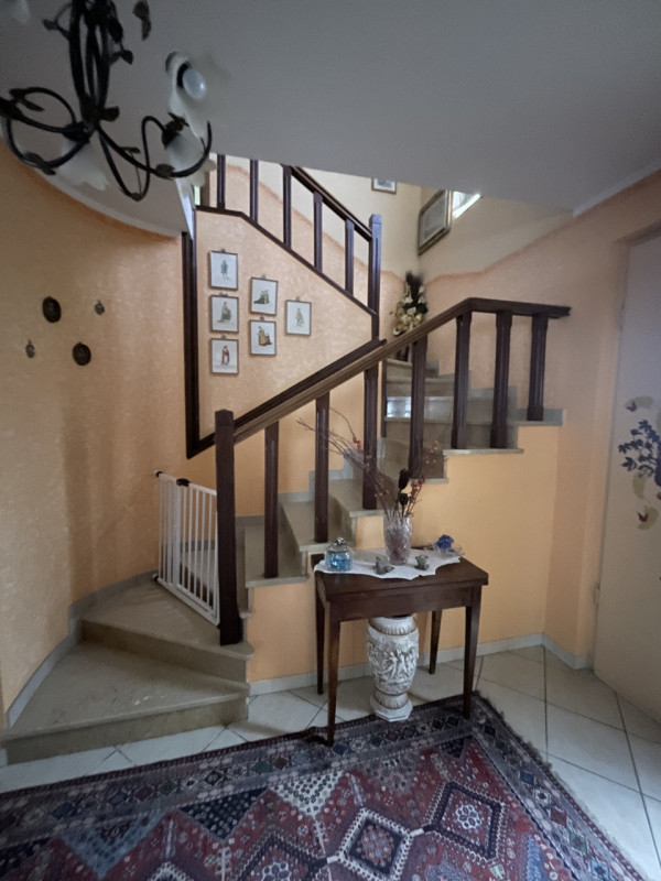 Immagine 2 di Casa indipendente in vendita  a Suzzara