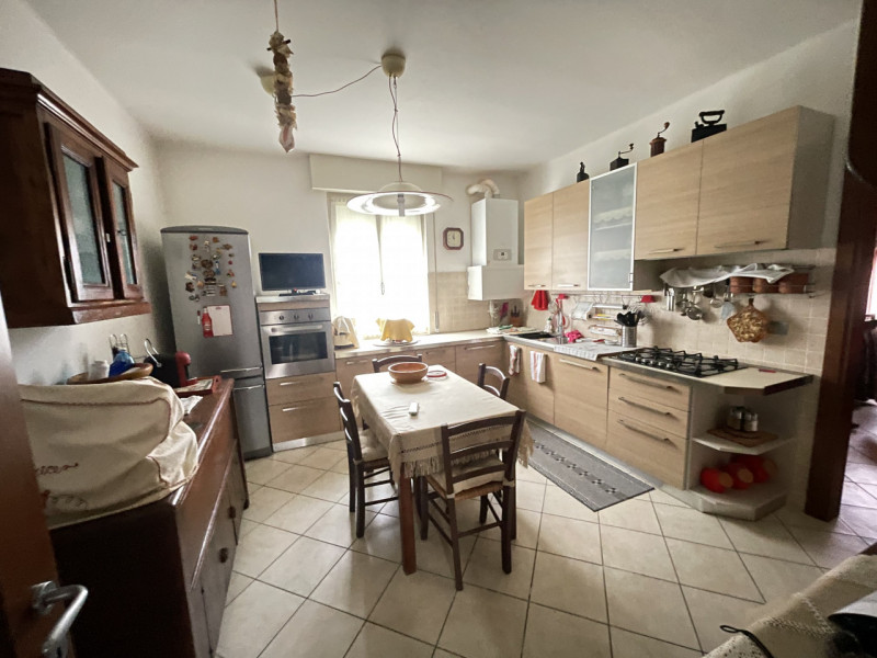 Immagine 5 di Casa indipendente in vendita  a Suzzara