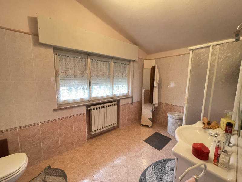 Immagine 14 di Casa indipendente in vendita  a Suzzara