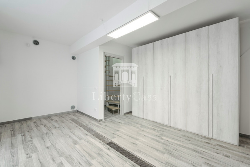 Immagine 13 di Appartamento in vendita  in Via Trento a San Felice Del Benaco