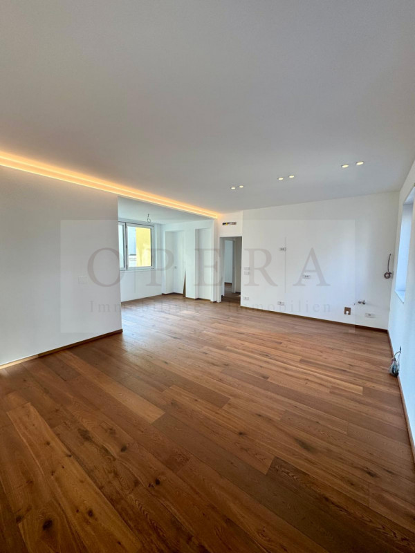 Immagine 1 di Appartamento in vendita  in Via Mendola a Bolzano