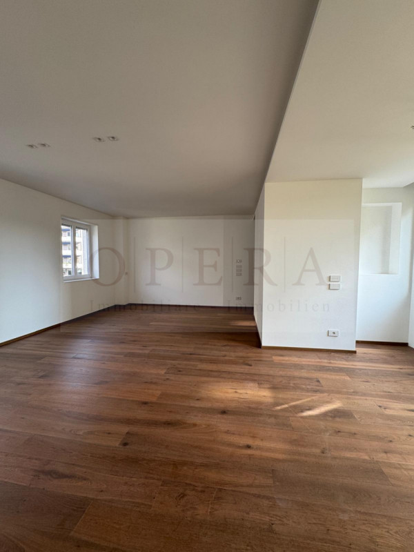 Immagine 17 di Appartamento in vendita  in Via Mendola a Bolzano