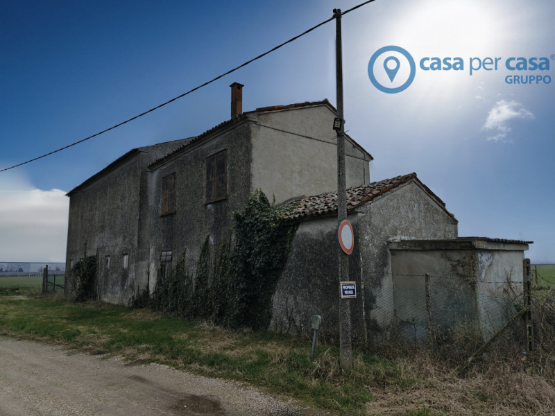 Immagine 2 di Casa indipendente in vendita  a Vescovana