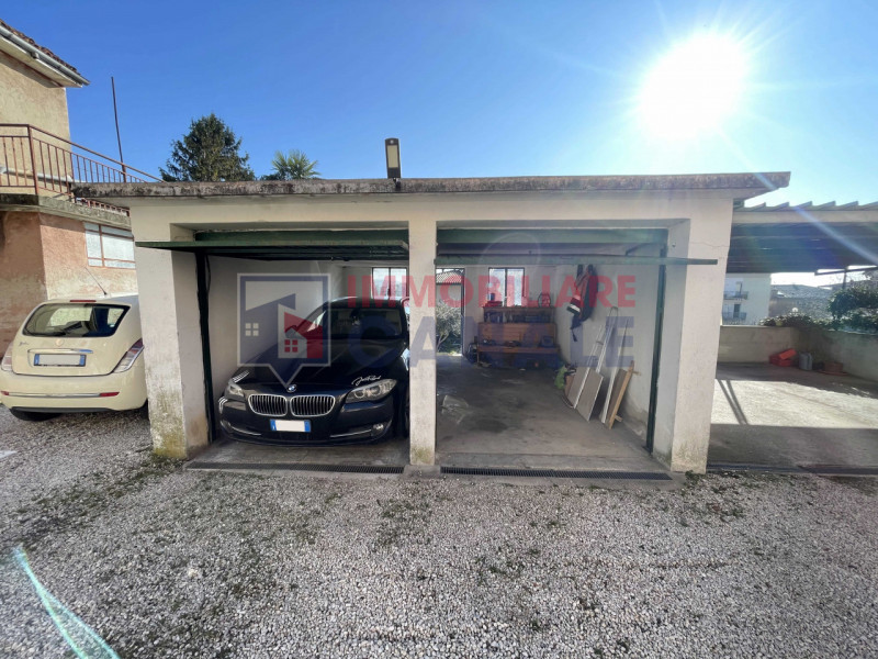 Immagine 4 di Villetta a schiera in vendita  in Via Libertà, 197 Piovene Rocchette a Piovene Rocchette