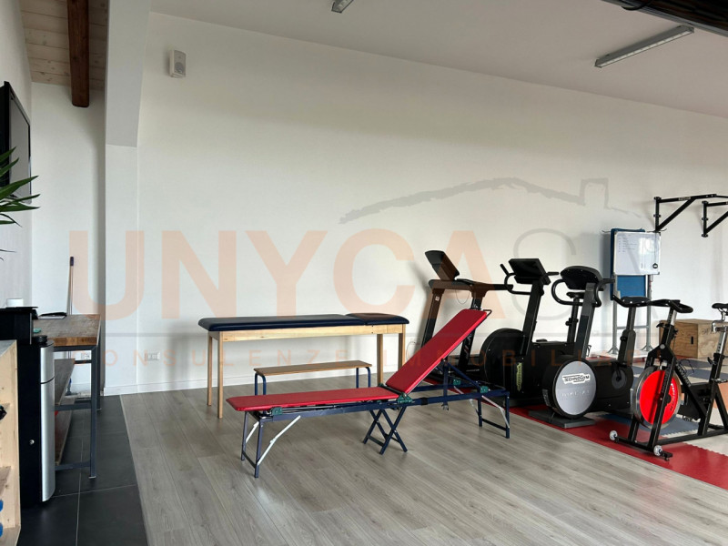 Immagine 4 di Attività commerciale in affitto  a Grisignano Di Zocco