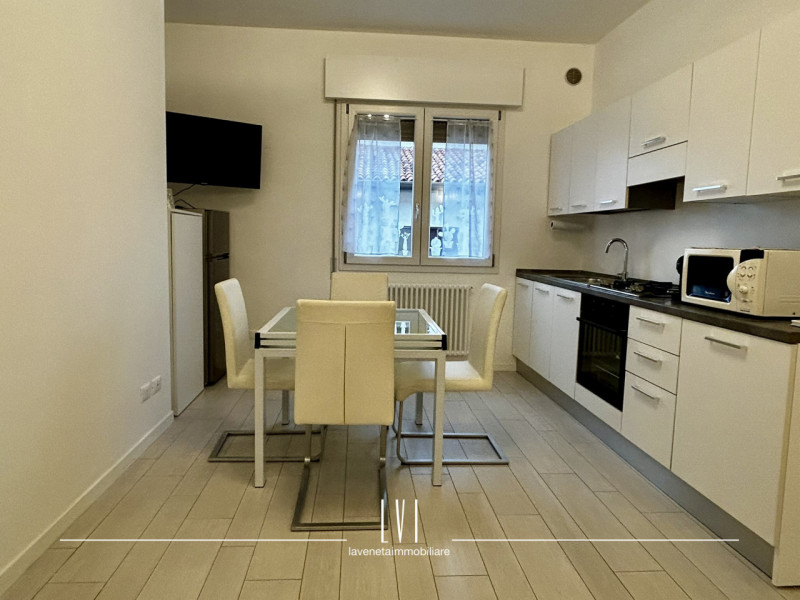 Immagine 18 di Appartamento in vendita  in Via Benvenuto Cellini n.4 a Jesolo