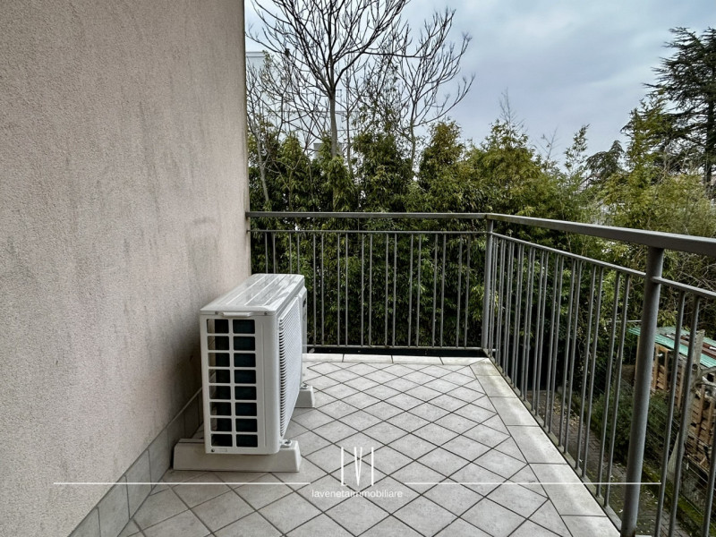 Immagine 22 di Appartamento in vendita  in Via Benvenuto Cellini n.4 a Jesolo