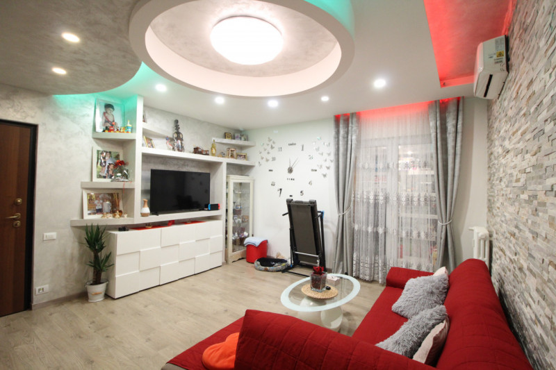 Immagine 12 di Appartamento in vendita  a Cologno Monzese