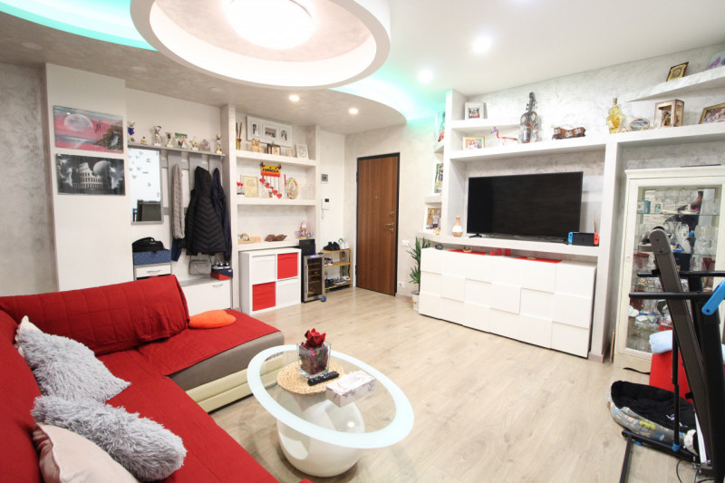 Immagine 24 di Appartamento in vendita  a Cologno Monzese