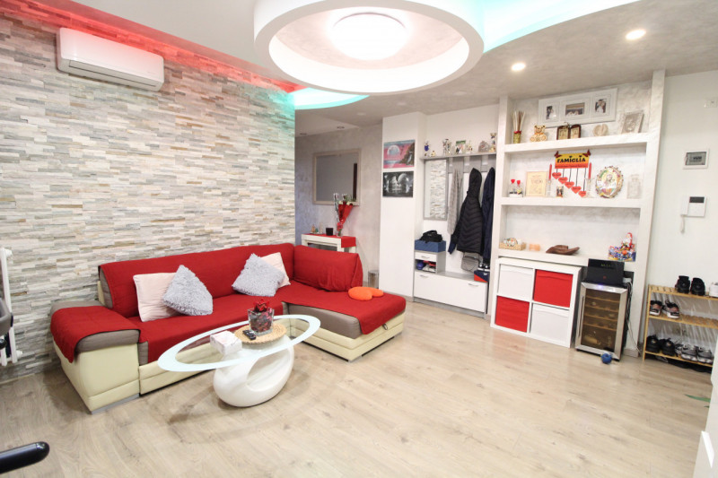 Immagine 25 di Appartamento in vendita  a Cologno Monzese