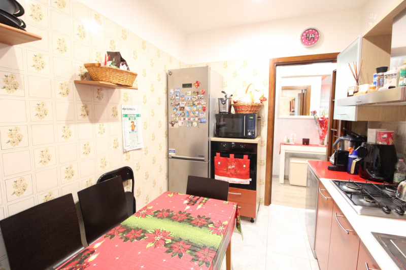 Immagine 28 di Appartamento in vendita  a Cologno Monzese