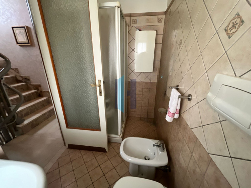 Immagine 22 di Villa in vendita  in via Trento 16 a Castenedolo