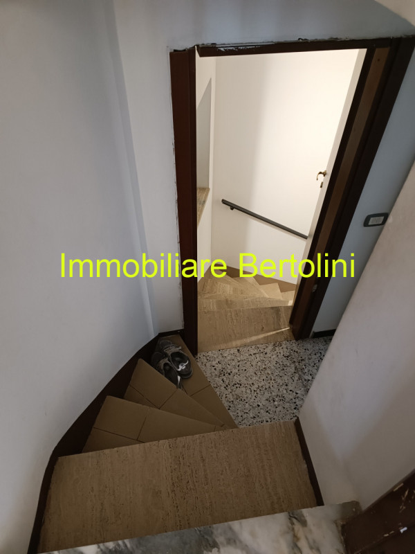 Immagine 9 di Appartamento in vendita  in Coldirodi a San Remo