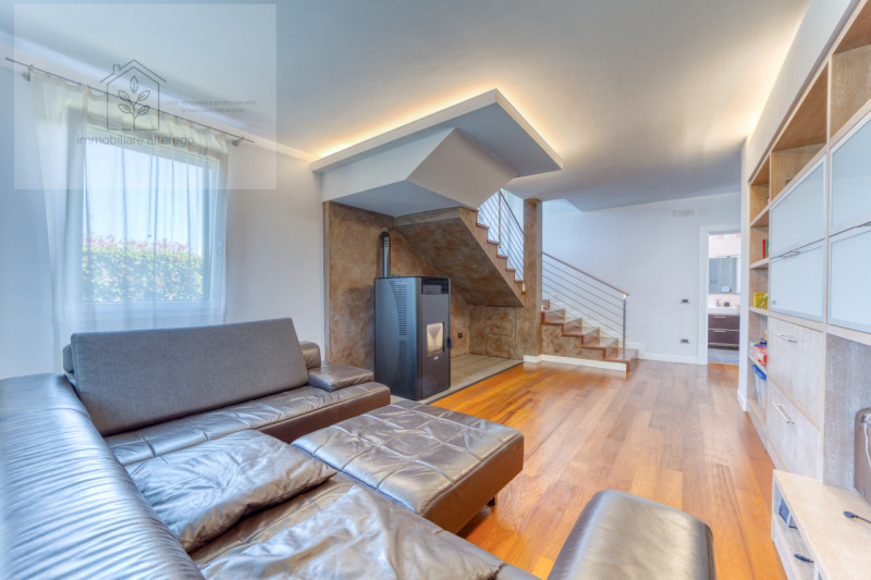 Immagine 6 di Villa in vendita  in via Restello a Villa Del Conte